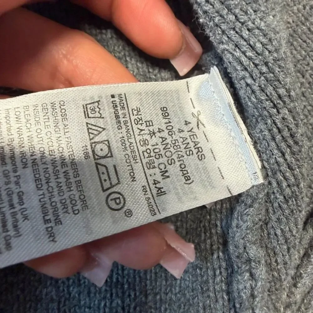 Gap  4T / 4 Boys Girls Unisex Gray Knit Sweater